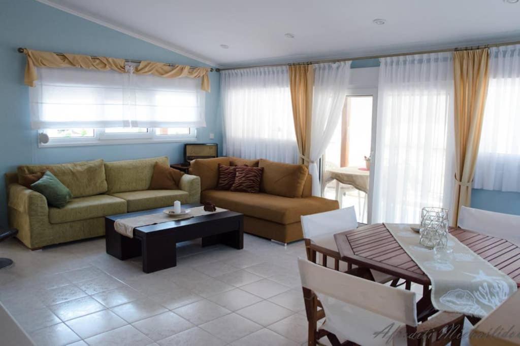 Paressa'S House Apartment Nikiti  Bagian luar foto