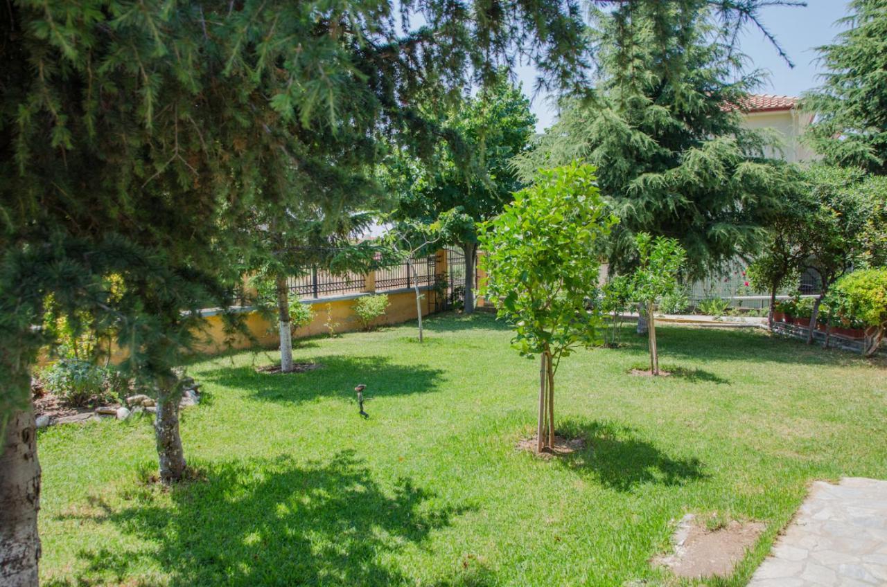 Paressa'S House Apartment Nikiti  Bagian luar foto