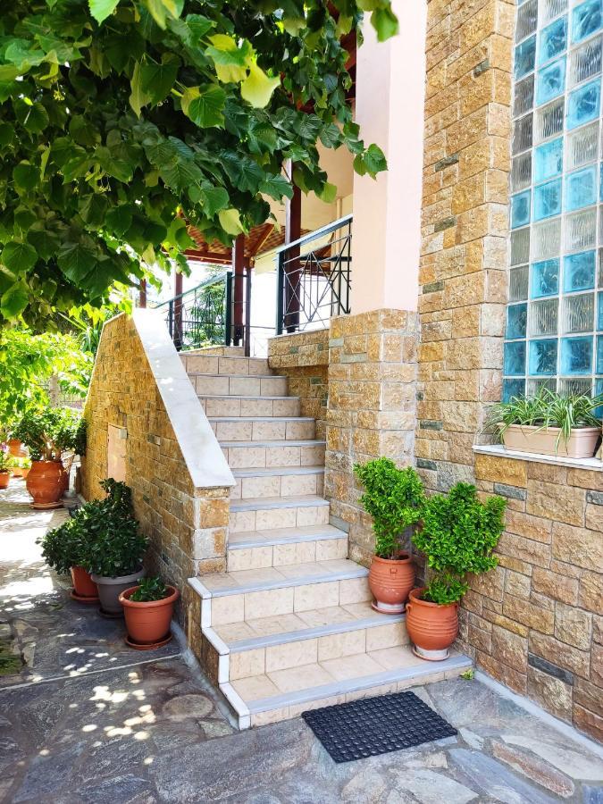 Paressa'S House Apartment Nikiti  Bagian luar foto